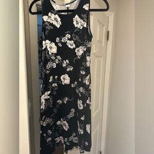 Old Navy Floral Black and White Dress size medium